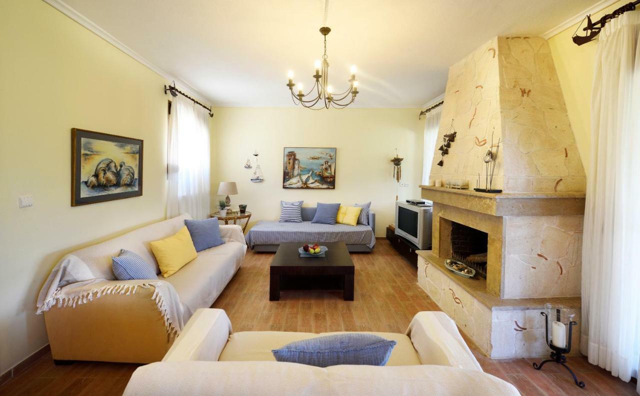 Sani Beach Villa מראה חיצוני תמונה