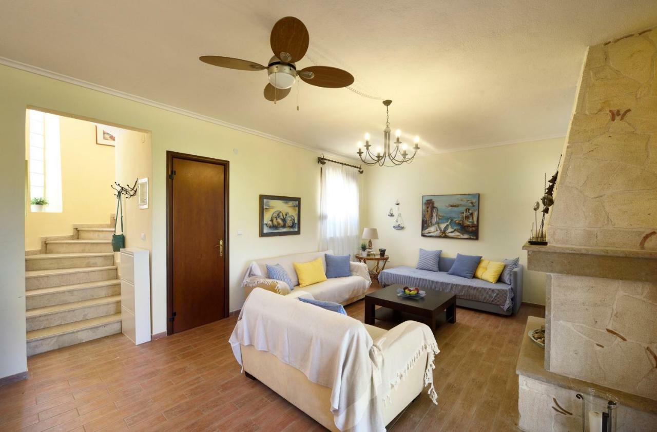 Sani Beach Villa מראה חיצוני תמונה