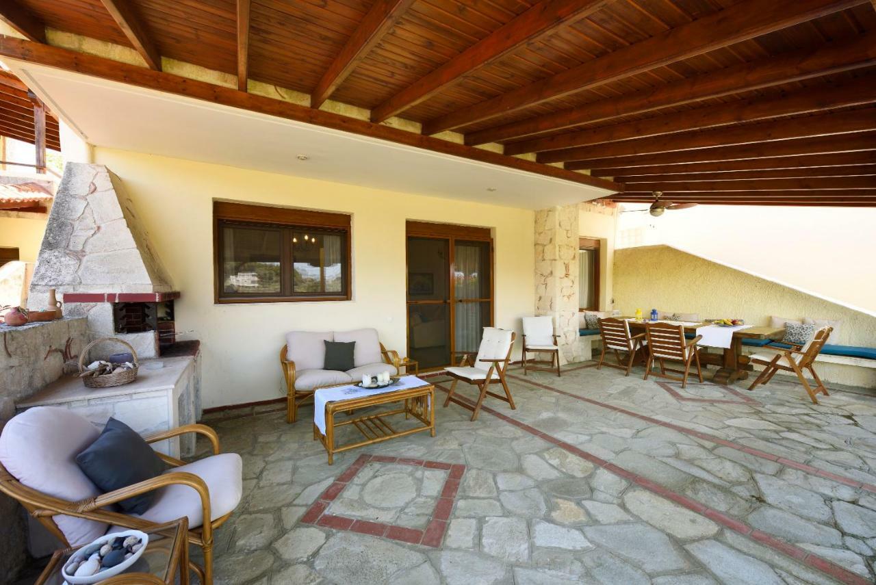 Sani Beach Villa מראה חיצוני תמונה